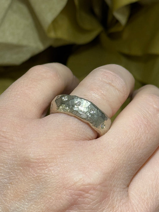 Signature 9ct cast organic diamond band.