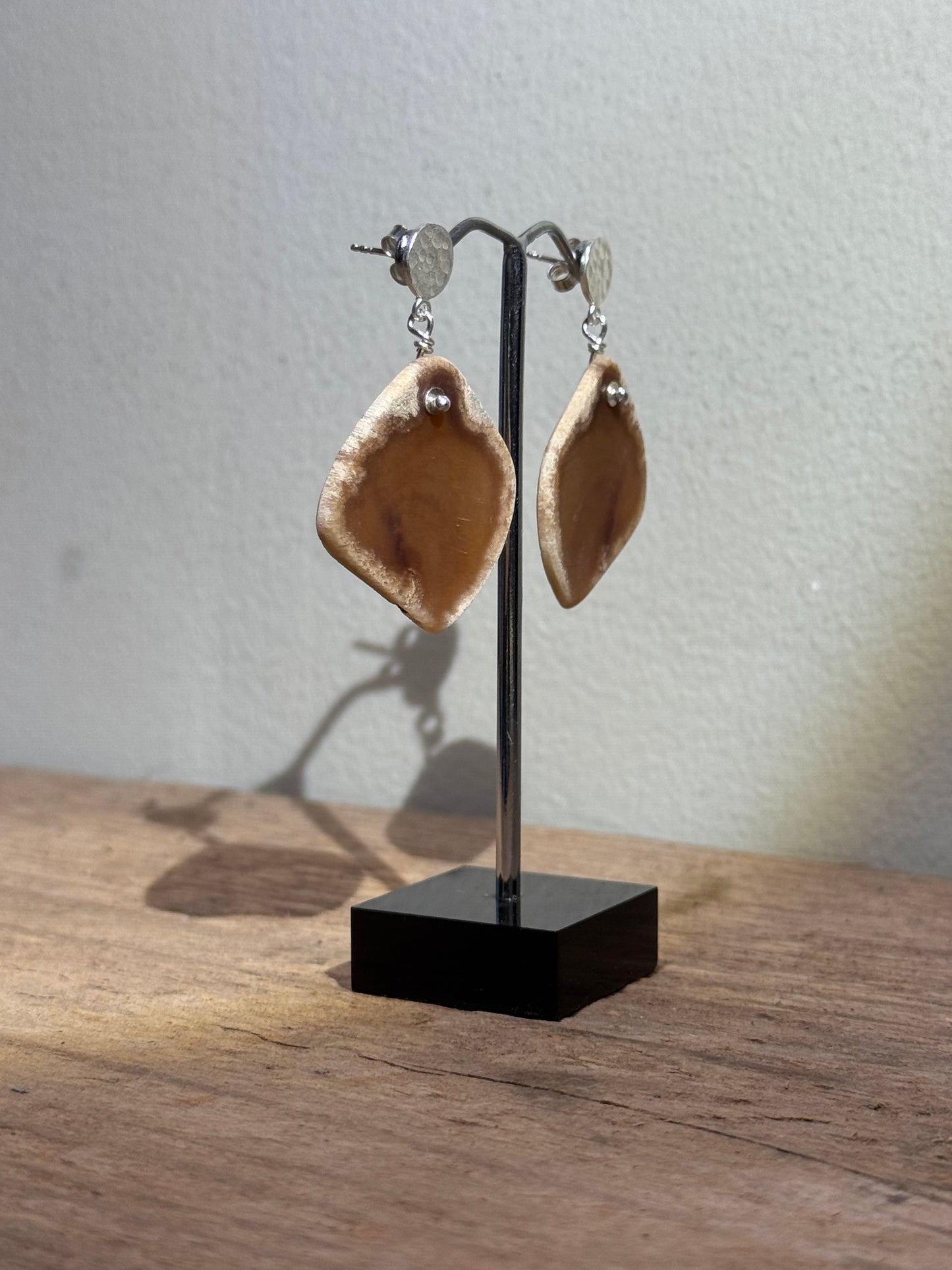 Agate slice silver stud earrings.