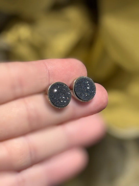 18ct white gold Black Onyx / grey Druzy studs